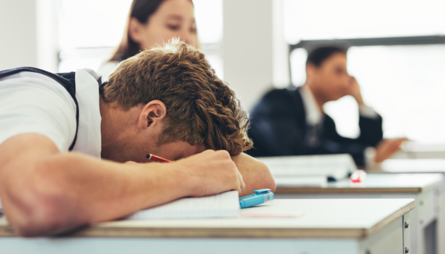 Retraso del horario en los institutos: una mejora educativa efectiva y de bajo coste